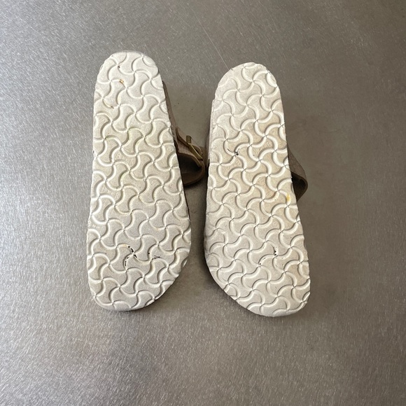 Silvery Pink Iridescent embossed leather Birkenstock Sandals, EU 40/US 9/9.5 - Picture 16 of 16